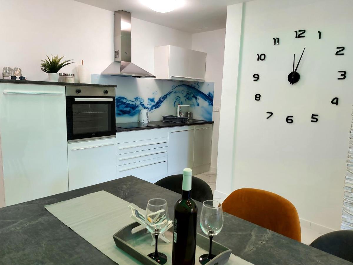 Apartman S Dvije Spavace Sobe Poreč Kültér fotó